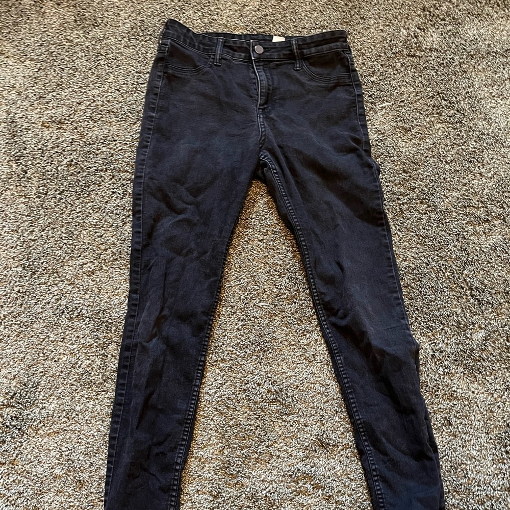 Black skinny jeans